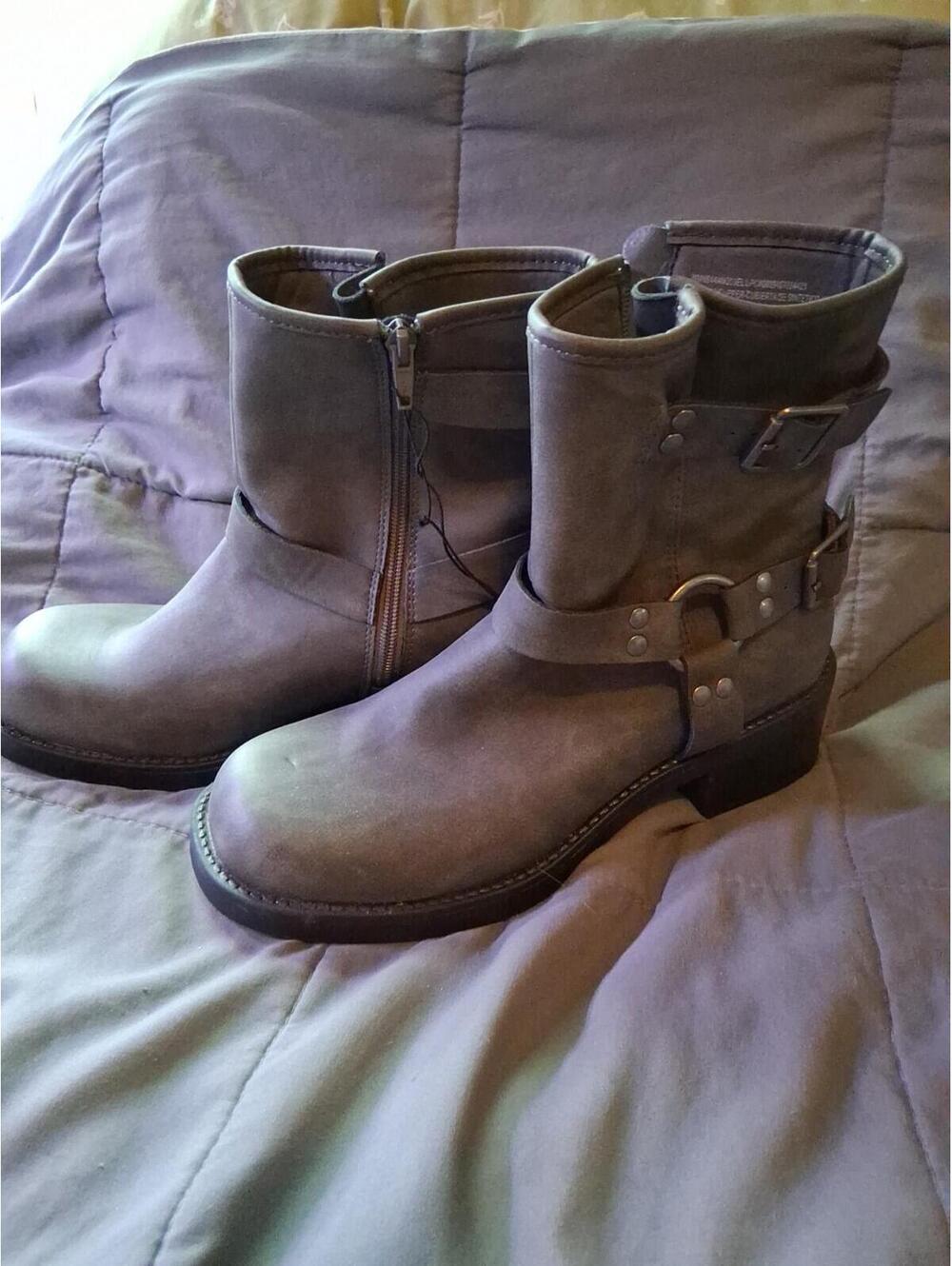 No Boundaries Buckle Moto Boot Grey Womens 9 NWT Y1